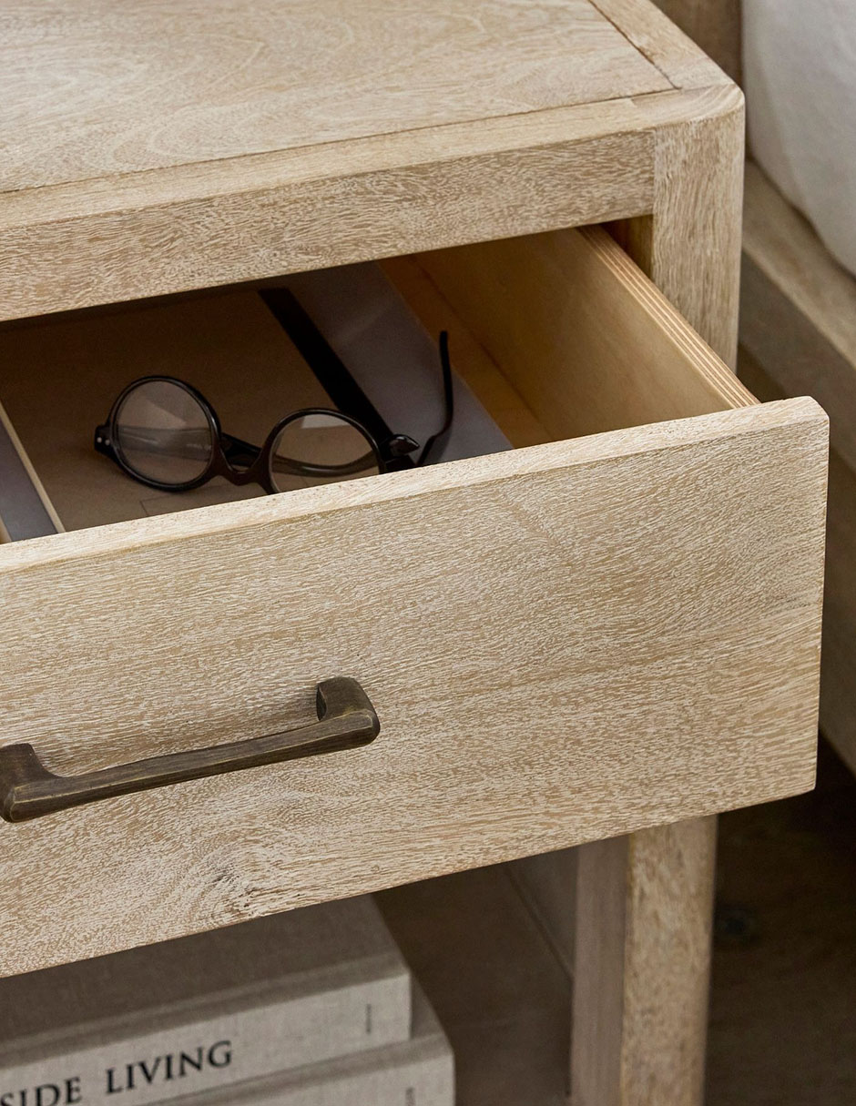 Buro Aptos de madera 4