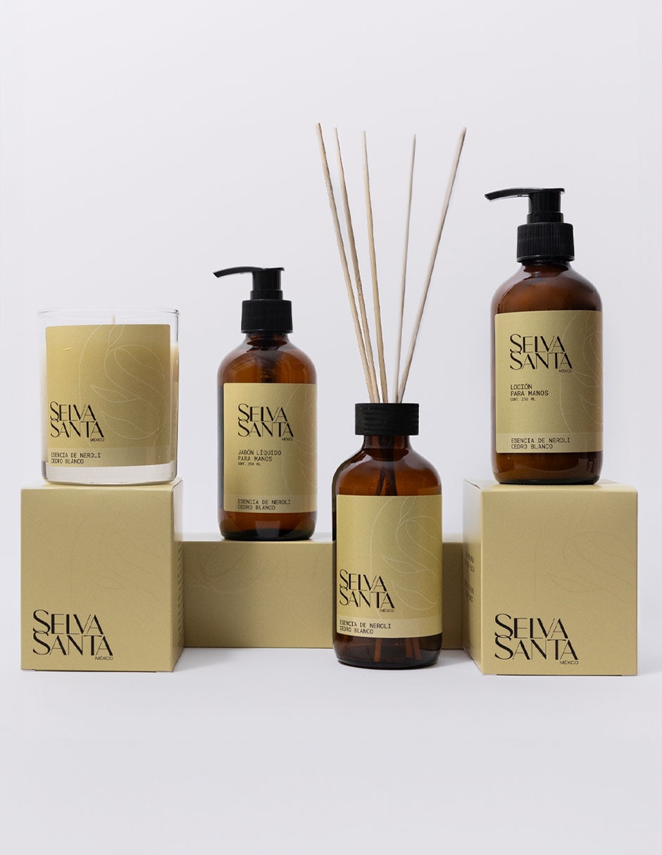 Crema para manos recomendada para hidratar día y noche Selva Santa para piel seca 5