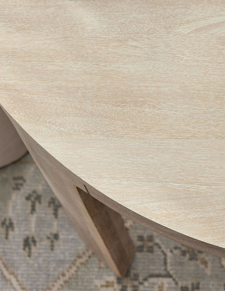Mesa de comedor Aptos 3