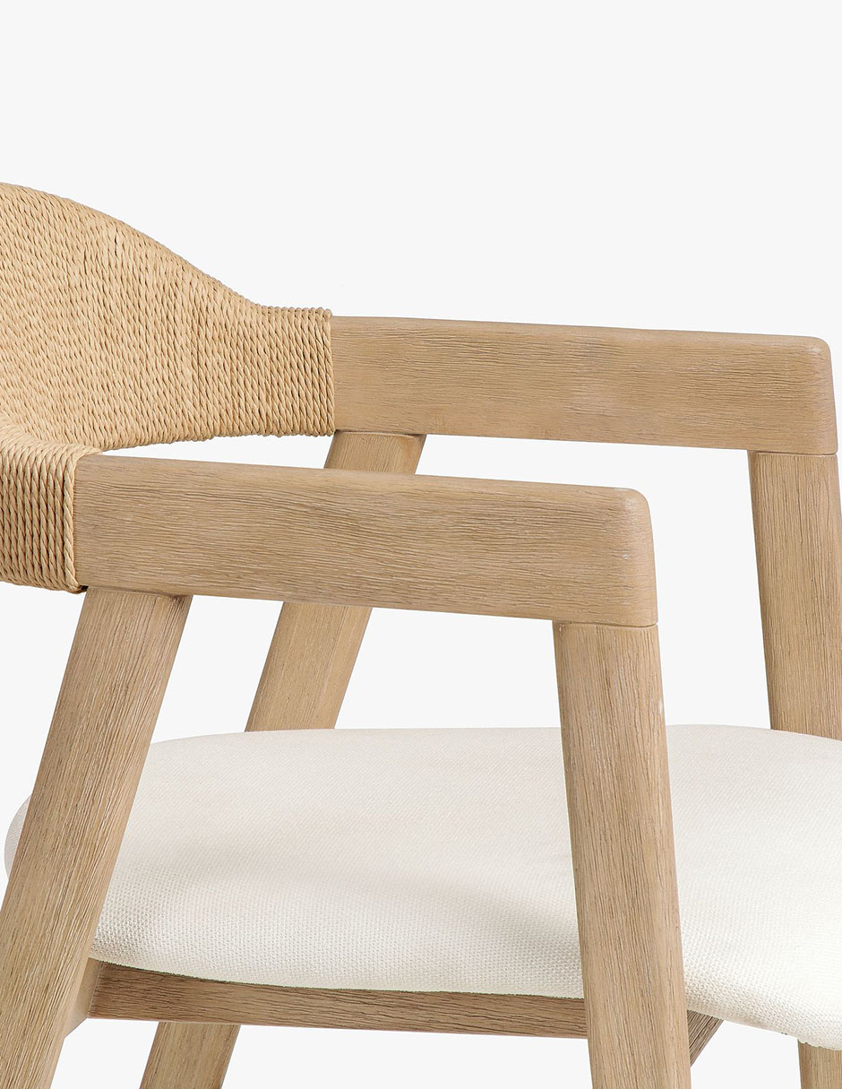 Silla con brazos Nishan de madera de caucho 5
